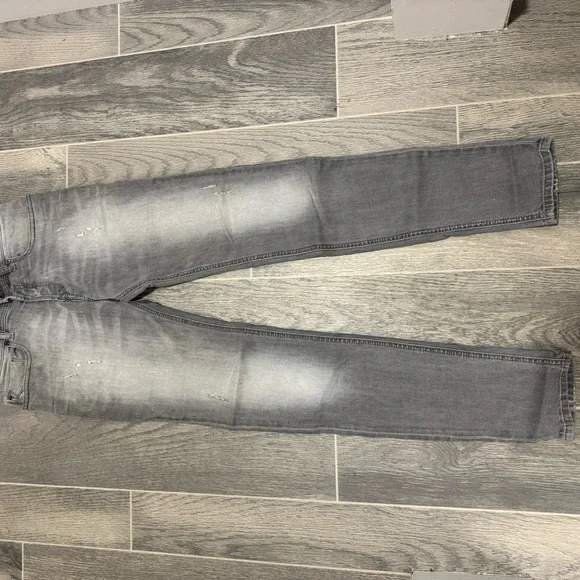 Large Lot of Men’s Diesel Jeans (Used)